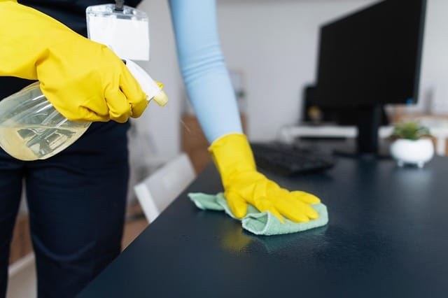 Servicii profesionale de curătenie